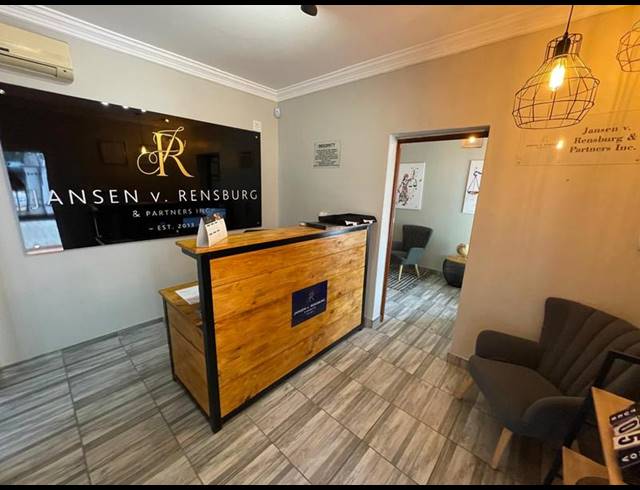 BUSINESS FOR SALE IN CLUBVIEW